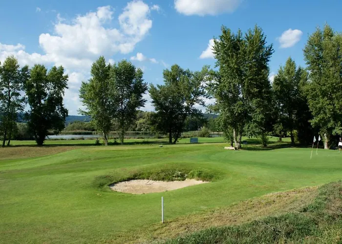 Greenbay Golf アパート